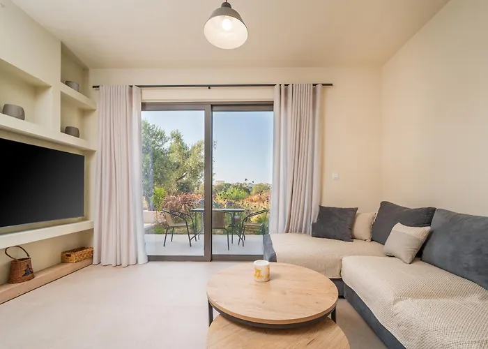 Arangia Garden Maisonette