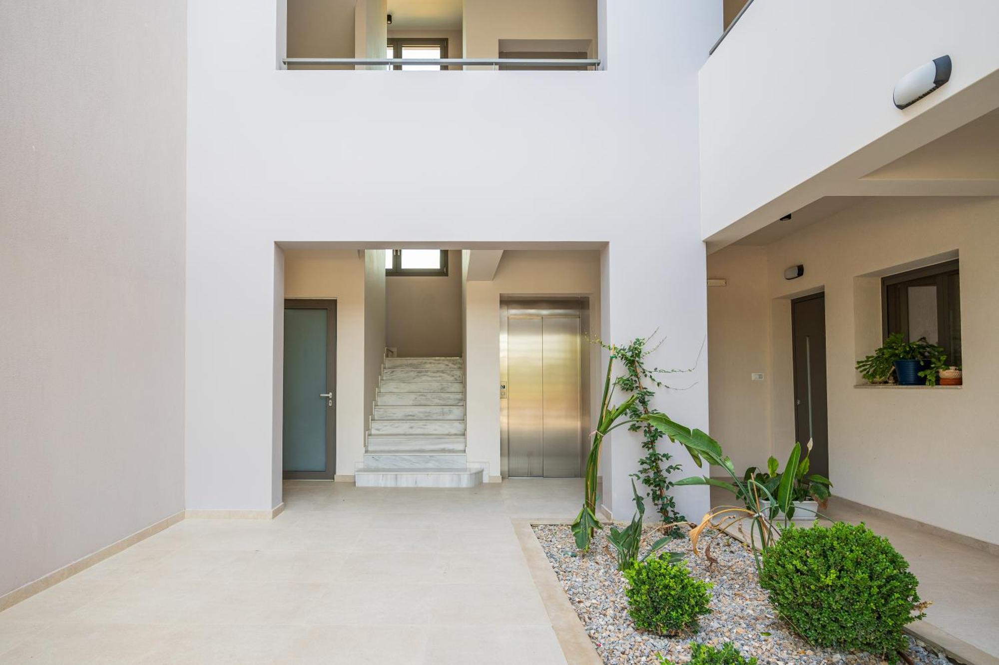Apartment Arangia Garden Maisonette Kako Pinari