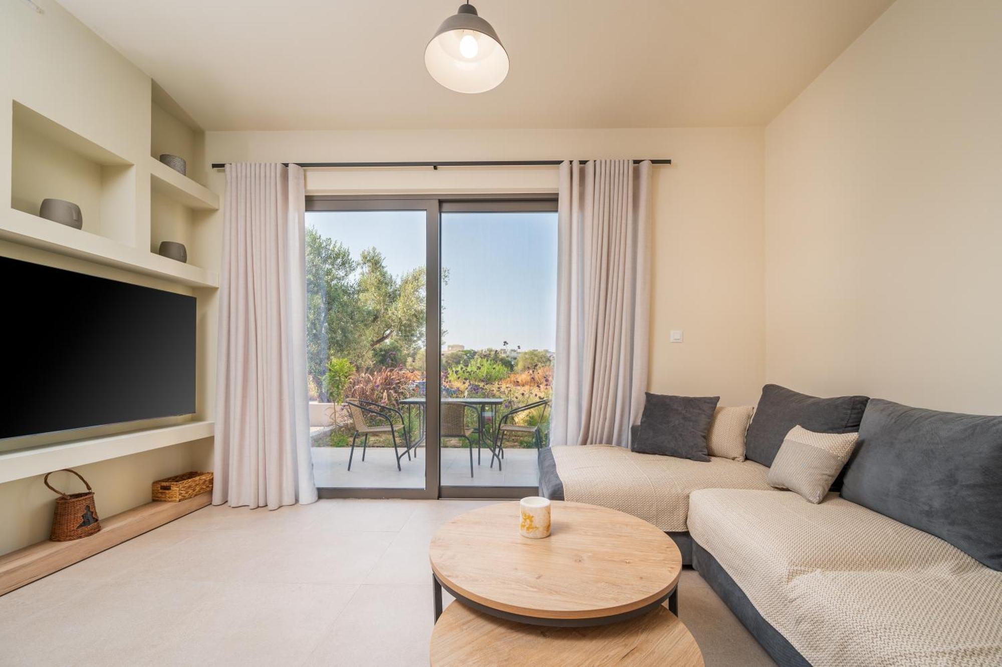 Arangia Garden Maisonette *
