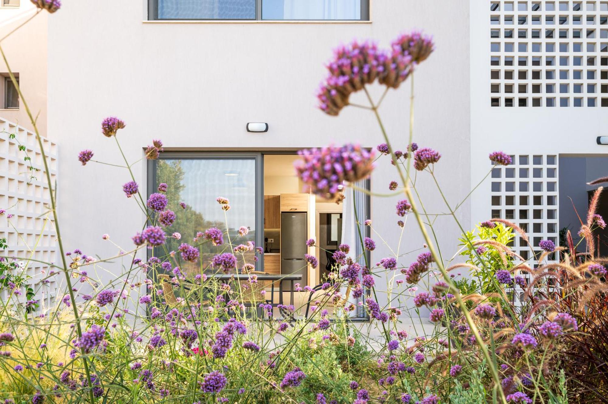 Arangia Garden Maisonette Apartment *