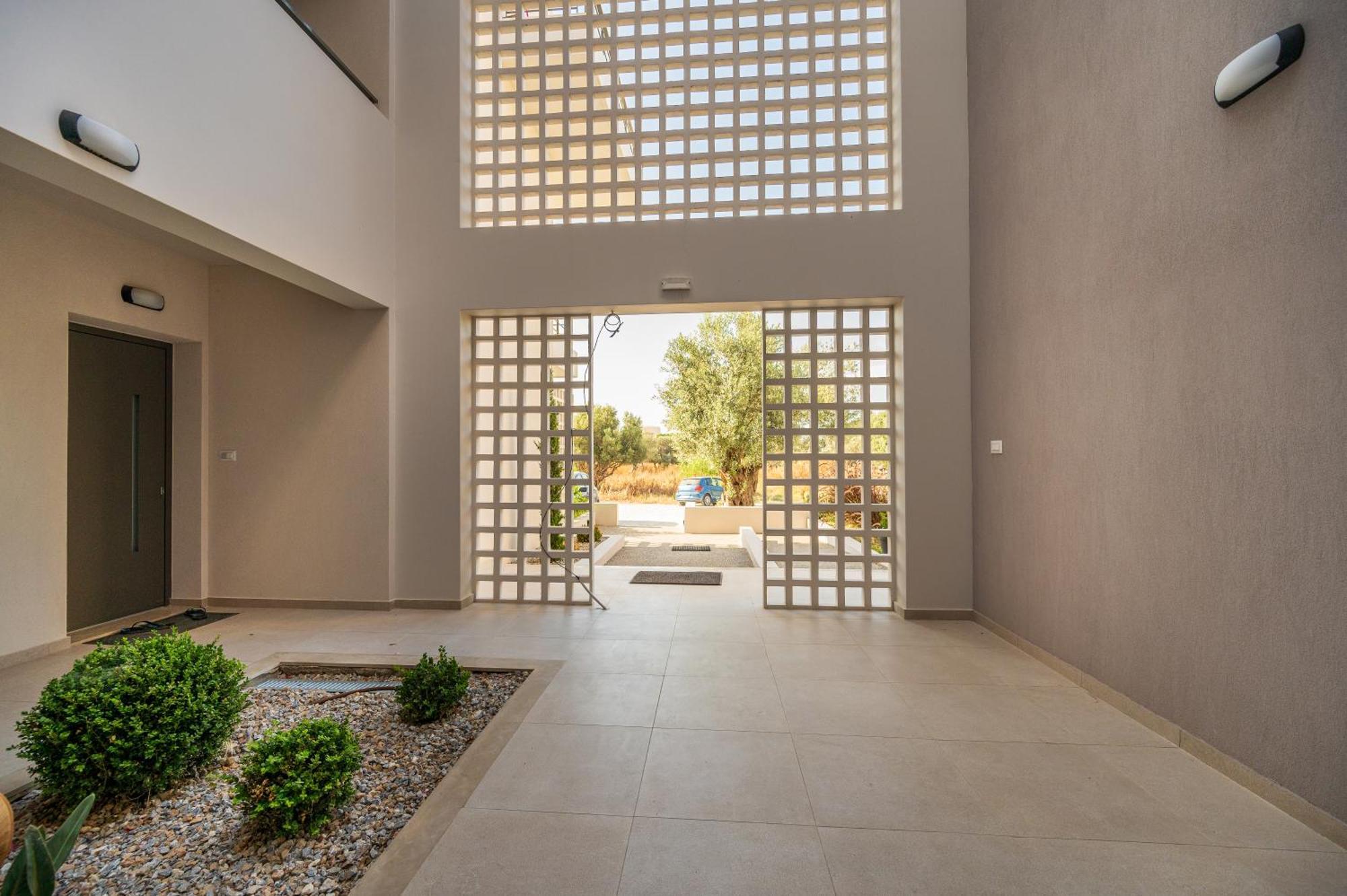 Arangia Garden Maisonette Apartment