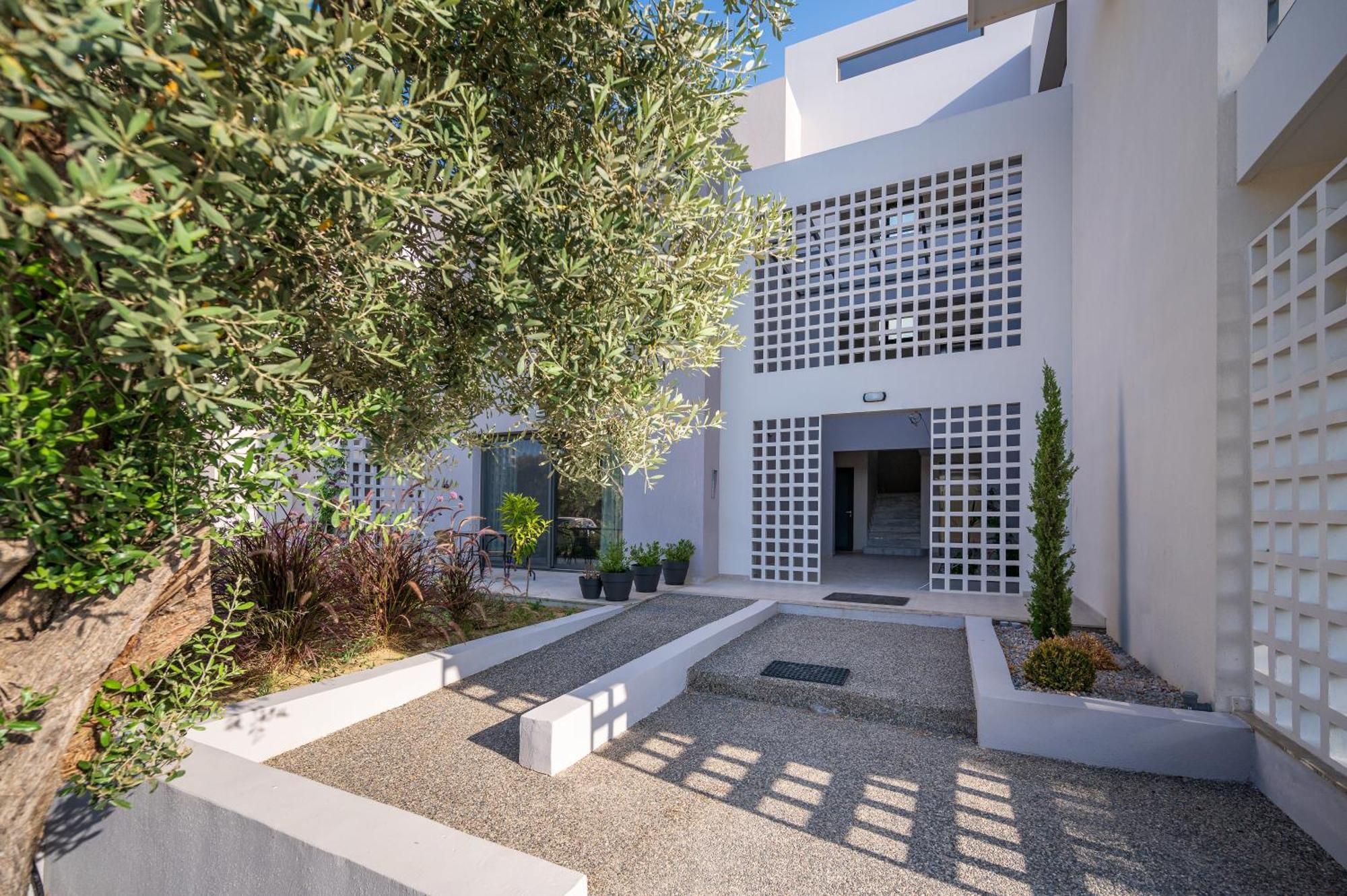 Apartment Arangia Garden Maisonette *